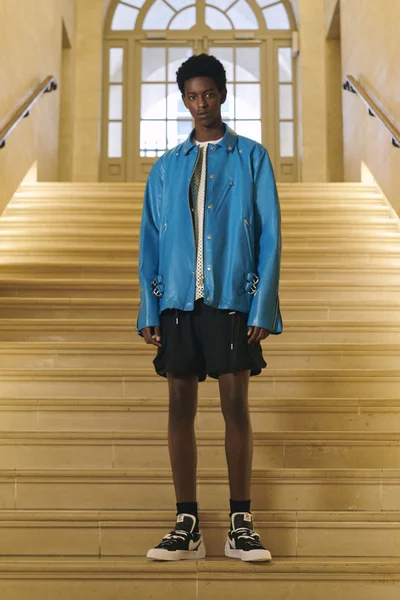 Look 15